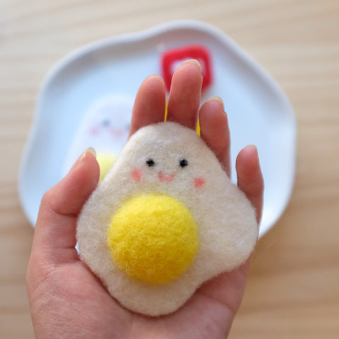 Needle Felting Work Shop- Sunny Egg magnate