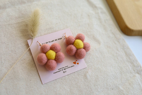Daisy Flower Earrings