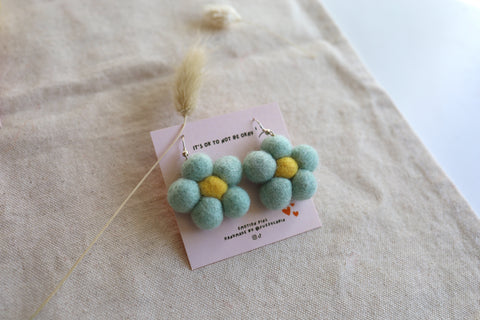 Daisy Flower Earrings