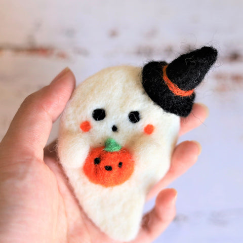 Felted Spooky Magnet Kit