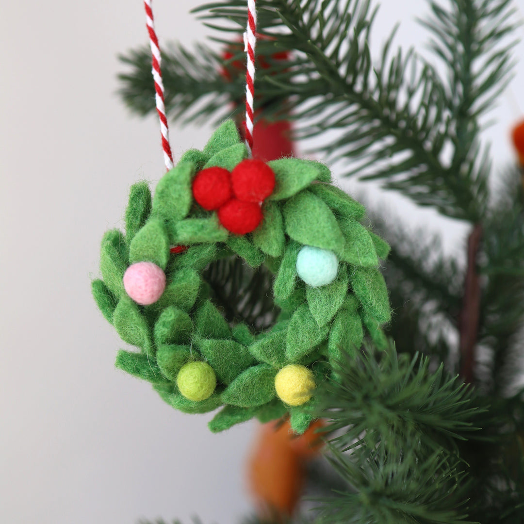 Felt Wreath Ornaments | Holiday Felt Wreath for Christmas | Christmas Gift | Car wreath | Car décor