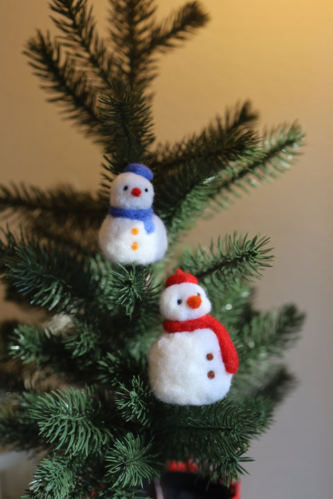 Snowman Needle Felting Workshop (December 21st 12:30-2:30pm)