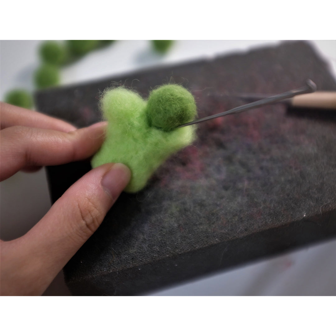 PDF Instruction - Broccoli and Mushroom needle felting kit