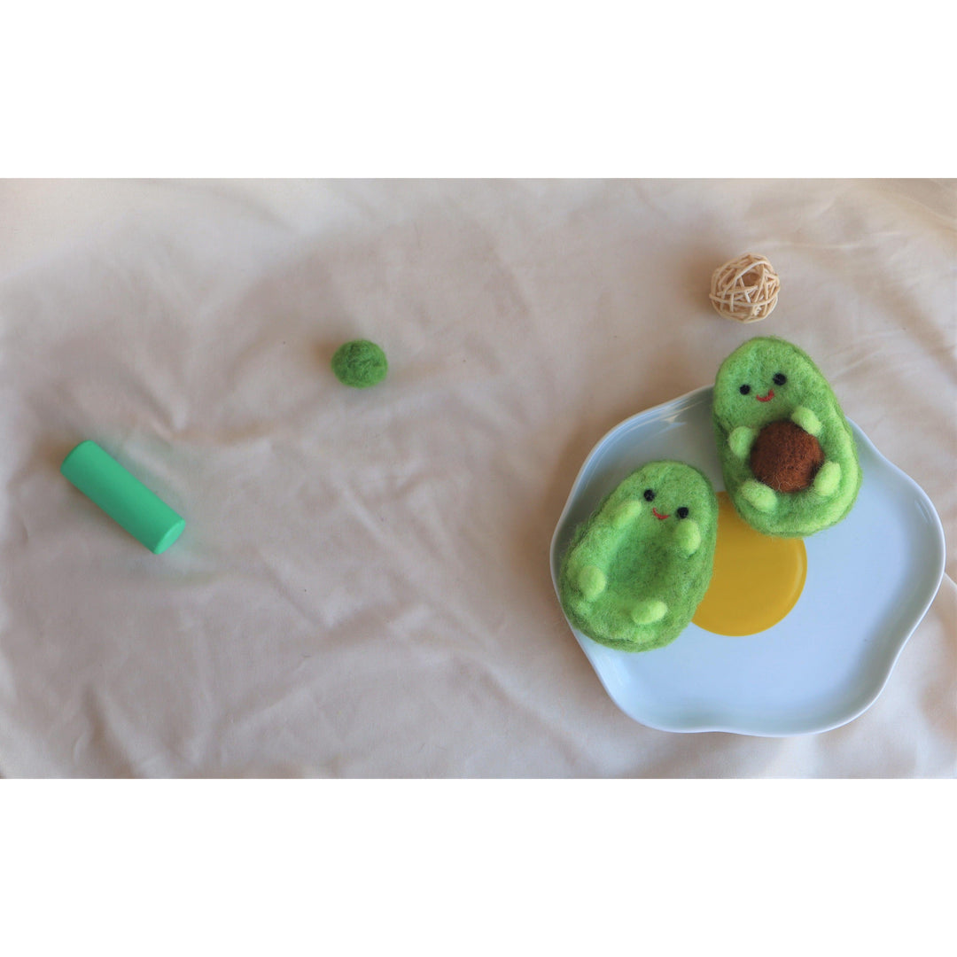 Felted Avocado Couple Kit (Large Kit)