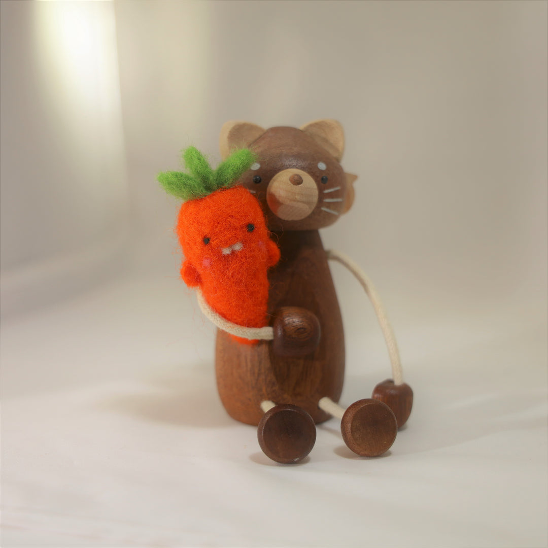 Felted Carrots Couple Kit