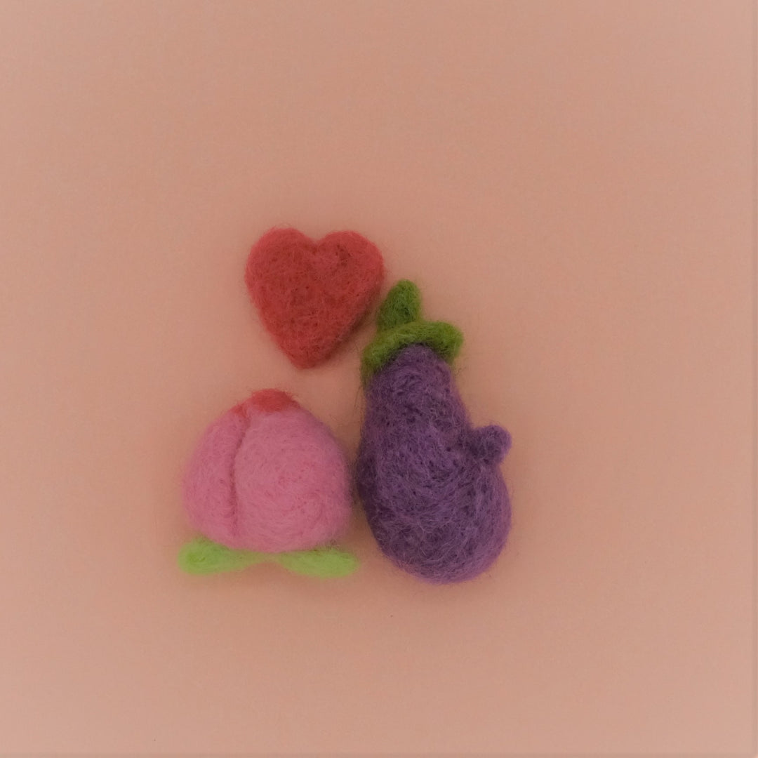 Felted Peach and Eggplant Couple Kit